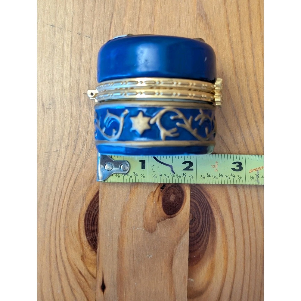 Vintage Limoges Style Blue Chanukah Menorah Trinket Box - Picture 8 of 8
